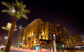 Hotel Doubletree By Hilton Dhahran Al Khobar Exterior photo
