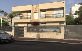 Sokolov Vacation Boutique Apartments By The Sea In Nahariya Exterior photo