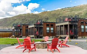 The Ridgeline Hotel At Yellowstone, Ascend Hotel Collection Gardiner Exterior photo