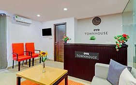 Hotel Townhouse 1137 Oyo Townhouse || Rohini Near Rithala Metro Station Nueva Delhi Exterior photo