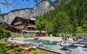 Le A By Neige Et Roc Bed and Breakfast Morzine Exterior photo