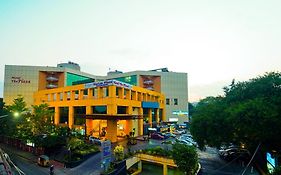 Hotel The Plaza Hyderabad Exterior photo