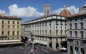 Rocco Forte Hotel Savoy Florencia Exterior photo