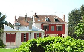 La Maison Des Randonneurs Auxerre Exterior photo