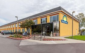 Days Inn By Wyndham Holland Exterior photo