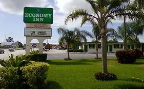Economy Inn Okeechobee Exterior photo