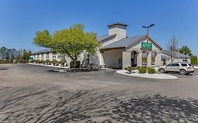 Quality Inn Austintown-Youngstown West Exterior photo
