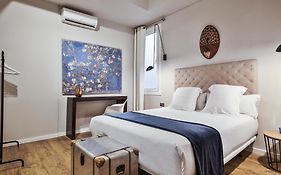 The Conica Deluxe Bed&Breakfast Barcelona Room photo