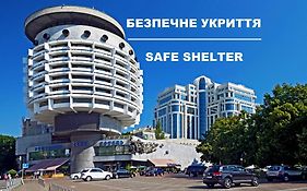 Salute Hotel Kiev Exterior photo