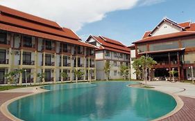 Xishuangbanna Hotel Luang Prabang Exterior photo