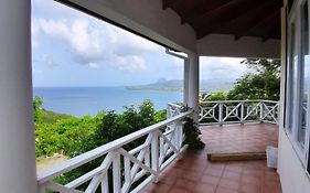 Apartamento Spacious 3 bedrm Apt near Airport, Beach&Shopping Vieux Fort Saint Lucia Exterior photo