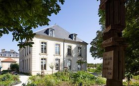 Hotel Clos Vauban - Relais & Chateaux Langres Exterior photo