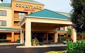 Hotel Courtyard Columbus Airport Exterior photo