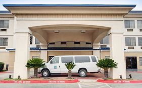 Quality Inn & Suites Austin Airport Exterior photo