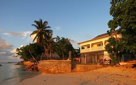 Marie France Beach Apartamentos La Digue Exterior photo