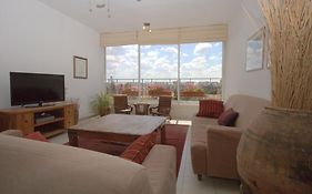 Kfar Saba View Apartment Room photo