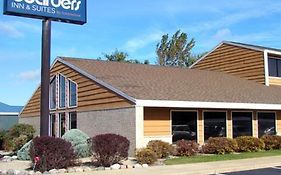 Boarders Inn & Suites By Cobblestone Hotels - Wautoma Exterior photo