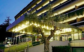 Courtyard By Marriott Rome Central Park Exterior photo