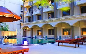Hotel Honey alojamiento Pattaya Exterior photo
