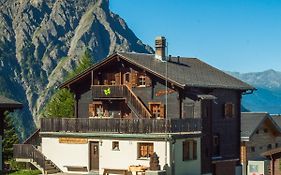 Gruppenhaus Im Walliser Alpstyle Rosswald Exterior photo