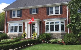 Robinsong Bed and Breakfast Thorold Exterior photo
