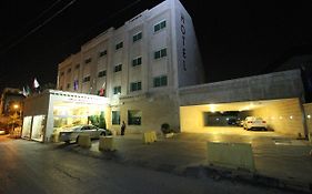 Al Thuraya Hotel Amán Exterior photo