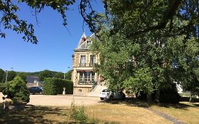 Hostellerie Du Parc Liancourt Exterior photo