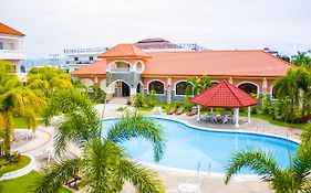 Vista Marina hotel y Resort Olóngapo Exterior photo