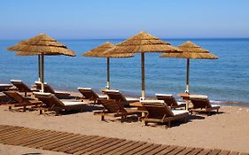 Messina Resort Hotel Kyparissia Exterior photo