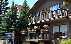 A Good Nite'S Rest Bed And Breakfast Banff Exterior photo