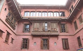 World Heritage Hotel y Apartamentos Katmandú Exterior photo