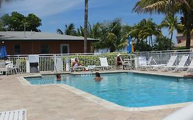 Matanzas Inn Fort Myers Beach Exterior photo