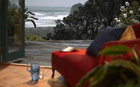 Bethells Beach Cottages Exterior photo