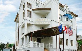 Europa+T Hotel Tiflis Exterior photo