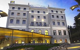 Hotel Abba Burgo Exterior photo