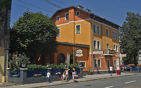 Hotel Restaurant Itzlinger Hof Salzburgo Exterior photo
