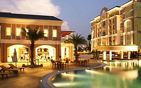 Lk Legend Hotel Pattaya Exterior photo