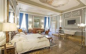 Corte Realdi Luxury Rooms Verona Exterior photo