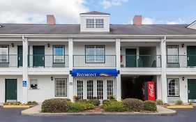 Hotel Baymont By Wyndham Waycross Exterior photo
