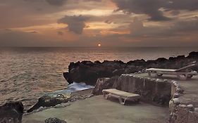 Hotel Sunset On The Cliffs Negril Exterior photo
