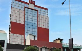 Super Oyo Flagship Hotel Aditya Grand Vijayawāda Exterior photo