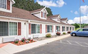 Econo Lodge Inn & Suites Eau Claire Exterior photo