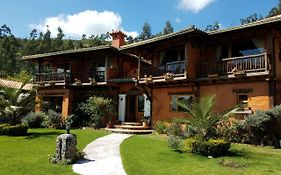 Ilatoa Lodge Quito Exterior photo