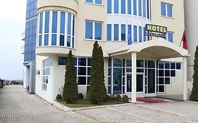 Apollonia Hotel Pristina Exterior photo