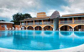 Hotel Hacienda Campestre Chetumal Exterior photo