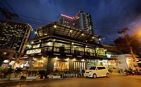 Hotel Uno Chiangmai Chiang Mai Exterior photo
