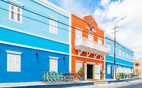 Bed & Bike Curacao Albergue Willemstad Exterior photo