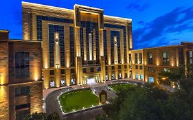 Ani Grand Hotel Ereván Exterior photo