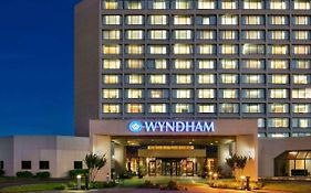 Hotel Wyndham Tulsa Exterior photo