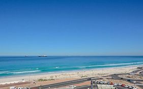 Apartamento Beachfront Luxury Cape Town Bloubergstrand Exterior photo